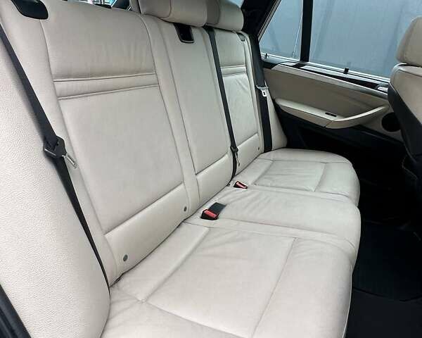 Синий БМВ Х5, объемом двигателя 3 л и пробегом 295 тыс. км за 15900 $, фото 24 на Automoto.ua