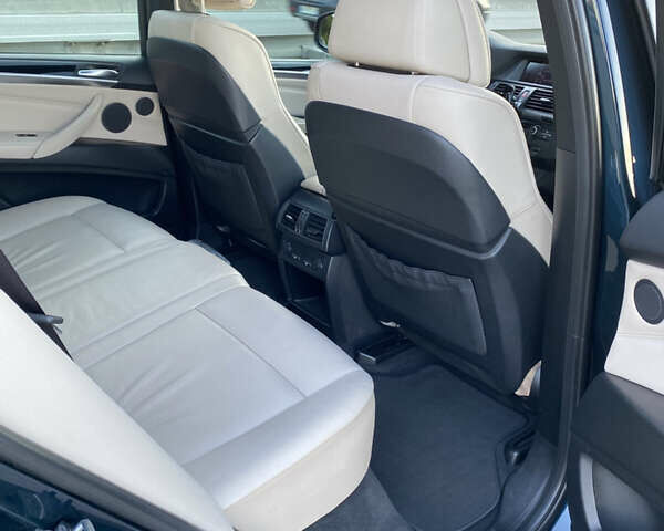 Синий БМВ Х5, объемом двигателя 2.99 л и пробегом 240 тыс. км за 25000 $, фото 10 на Automoto.ua