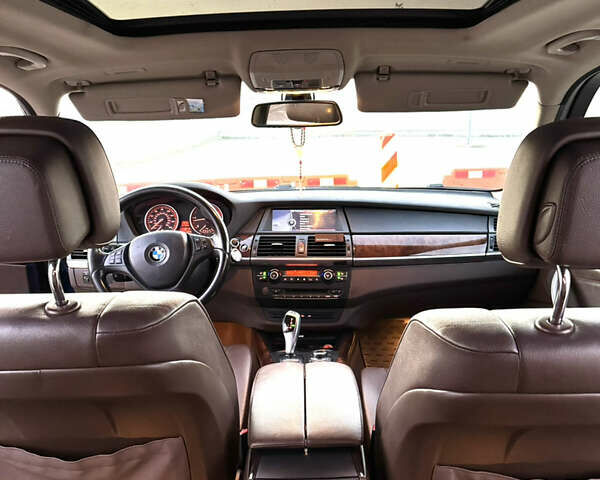 Синій БМВ Х5, об'ємом двигуна 2.99 л та пробігом 300 тис. км за 16800 $, фото 20 на Automoto.ua