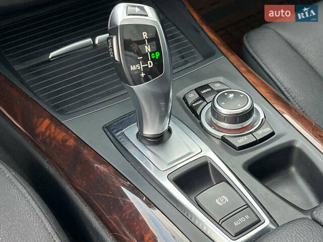 Синій БМВ Х5, об'ємом двигуна 3 л та пробігом 302 тис. км за 13490 $, фото 30 на Automoto.ua