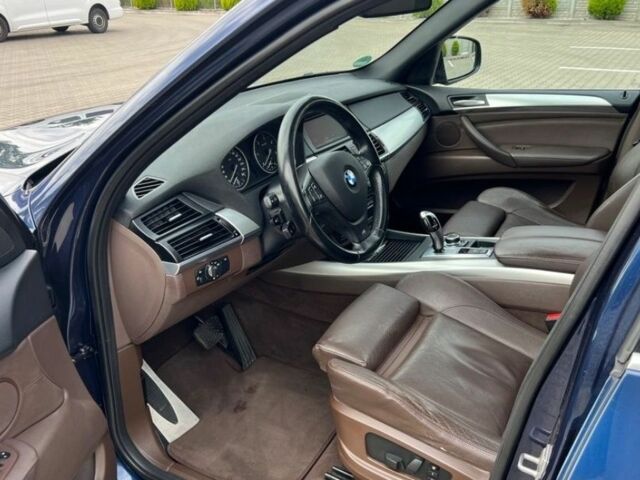 Синий БМВ Х5, объемом двигателя 3.5 л и пробегом 234 тыс. км за 4500 $, фото 8 на Automoto.ua