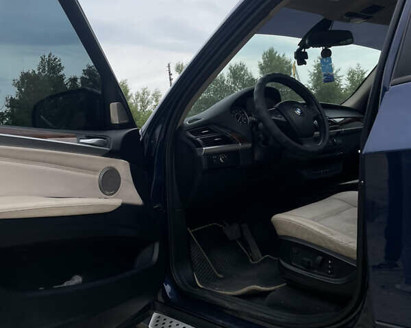 Синій БМВ Х5, об'ємом двигуна 3 л та пробігом 225 тис. км за 18800 $, фото 37 на Automoto.ua