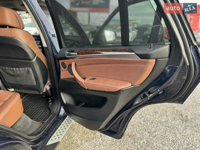 Синій БМВ Х5, об'ємом двигуна 3 л та пробігом 300 тис. км за 15900 $, фото 67 на Automoto.ua