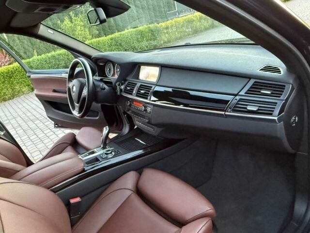 Синій БМВ Х5, об'ємом двигуна 3 л та пробігом 217 тис. км за 4500 $, фото 11 на Automoto.ua