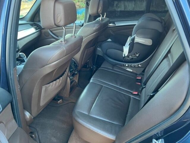Синий БМВ Х5, объемом двигателя 3 л и пробегом 217 тыс. км за 4300 $, фото 11 на Automoto.ua