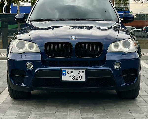 Синий БМВ Х5, объемом двигателя 3 л и пробегом 215 тыс. км за 18000 $, фото 1 на Automoto.ua
