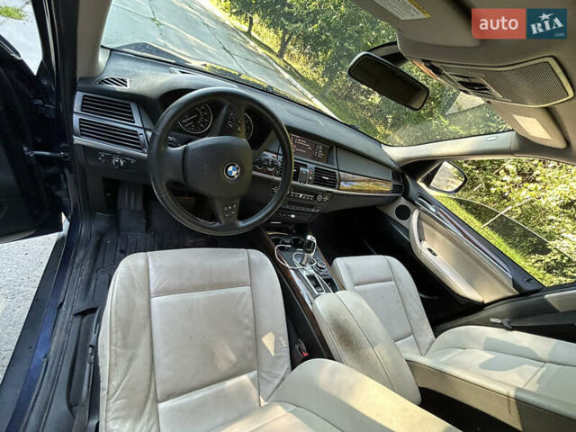 Синій БМВ Х5, об'ємом двигуна 2.98 л та пробігом 220 тис. км за 13700 $, фото 9 на Automoto.ua