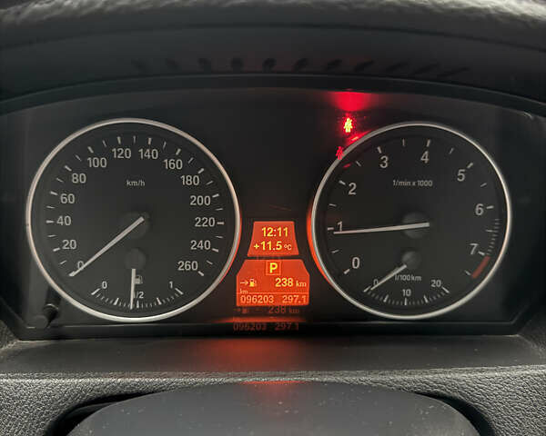 Синий БМВ Х5, объемом двигателя 3 л и пробегом 96 тыс. км за 21500 $, фото 28 на Automoto.ua