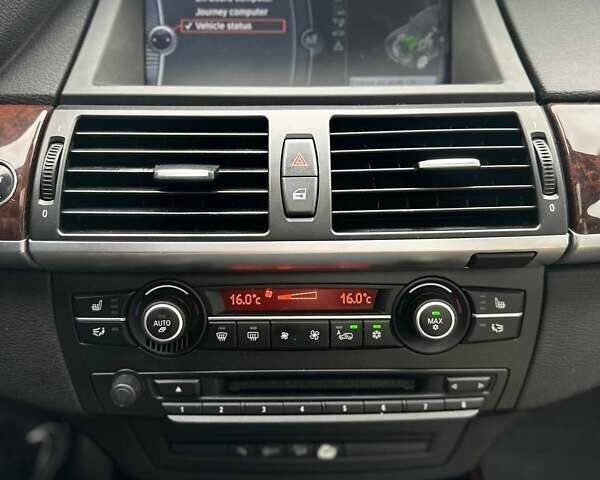 Синий БМВ Х5, объемом двигателя 3 л и пробегом 295 тыс. км за 15900 $, фото 20 на Automoto.ua