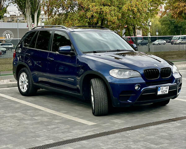 Синий БМВ Х5, объемом двигателя 3 л и пробегом 215 тыс. км за 18000 $, фото 2 на Automoto.ua