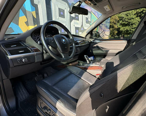 Синий БМВ Х5, объемом двигателя 3 л и пробегом 210 тыс. км за 14500 $, фото 7 на Automoto.ua