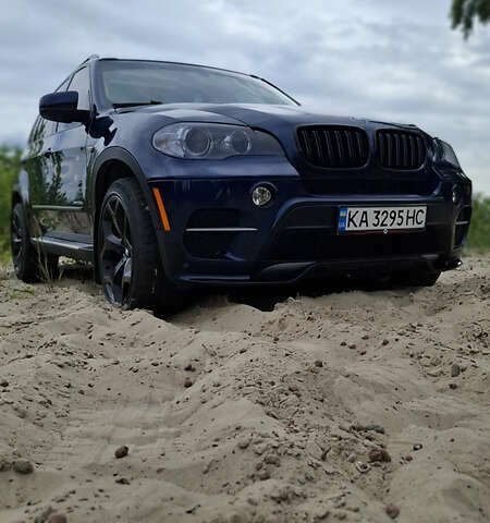 Синій БМВ Х5, об'ємом двигуна 3 л та пробігом 225 тис. км за 18800 $, фото 1 на Automoto.ua