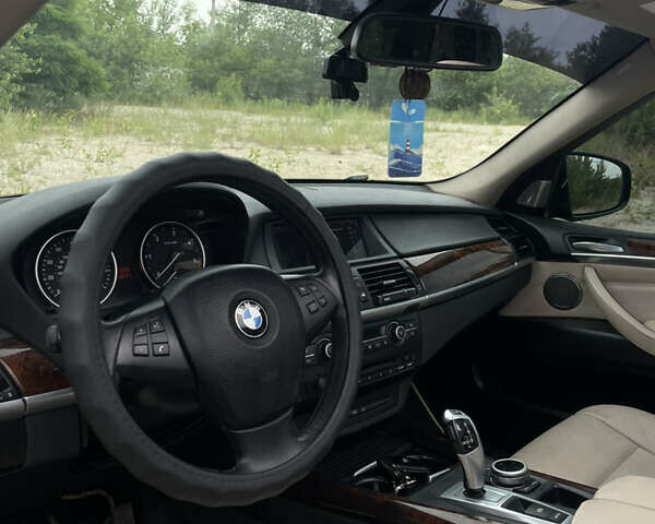 Синій БМВ Х5, об'ємом двигуна 3 л та пробігом 225 тис. км за 18800 $, фото 36 на Automoto.ua