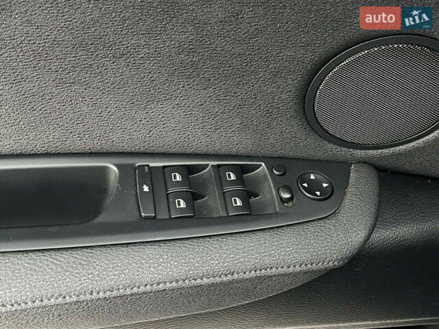 Синій БМВ Х5, об'ємом двигуна 3 л та пробігом 302 тис. км за 13490 $, фото 35 на Automoto.ua