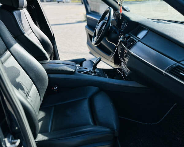 Синий БМВ Х5, объемом двигателя 3 л и пробегом 309 тыс. км за 18199 $, фото 13 на Automoto.ua
