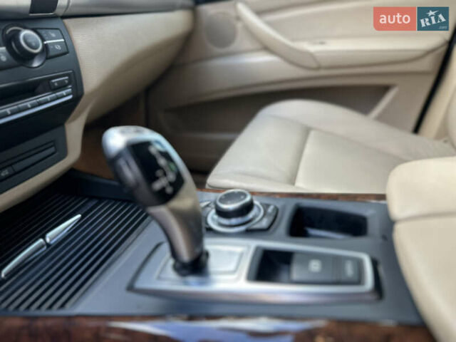 Синій БМВ Х5, об'ємом двигуна 3 л та пробігом 160 тис. км за 12950 $, фото 35 на Automoto.ua