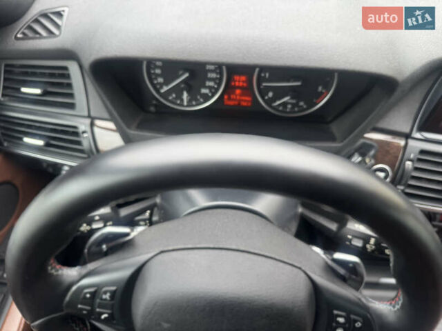 Синий БМВ Х5, объемом двигателя 3 л и пробегом 260 тыс. км за 21000 $, фото 1 на Automoto.ua