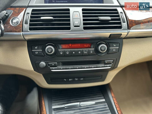 Синій БМВ Х5, об'ємом двигуна 3 л та пробігом 160 тис. км за 12950 $, фото 32 на Automoto.ua