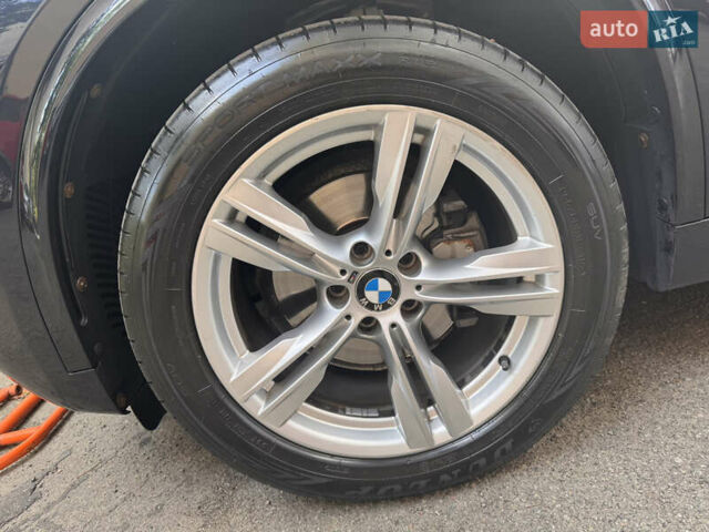 БМВ Х5 2013 в Киеве на Automoto.ua Синий БМВ Х5, объемом двигателя 2.99 л и пробегом 140 тыс. км за 37000 $, фото 32 на Automoto.ua