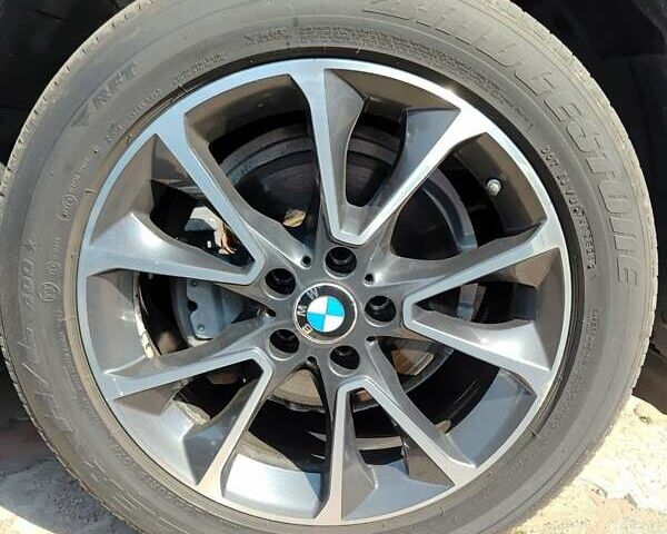 Синий БМВ Х5, объемом двигателя 3 л и пробегом 263 тыс. км за 23800 $, фото 70 на Automoto.ua