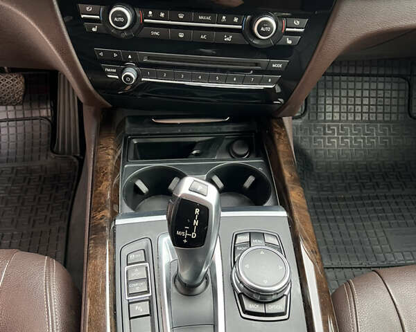 Синий БМВ Х5, объемом двигателя 2.98 л и пробегом 249 тыс. км за 18500 $, фото 50 на Automoto.ua