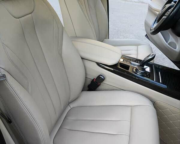 Синий БМВ Х5, объемом двигателя 3 л и пробегом 175 тыс. км за 23000 $, фото 17 на Automoto.ua