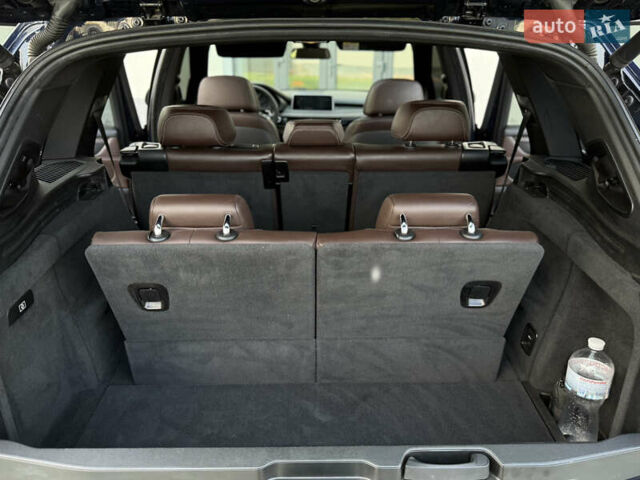 Синий БМВ Х5, объемом двигателя 2.99 л и пробегом 247 тыс. км за 35000 $, фото 75 на Automoto.ua