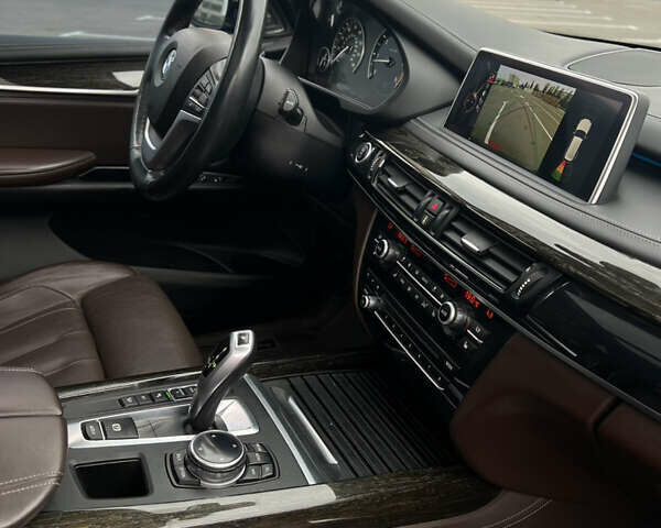 Синий БМВ Х5, объемом двигателя 3 л и пробегом 197 тыс. км за 32000 $, фото 35 на Automoto.ua