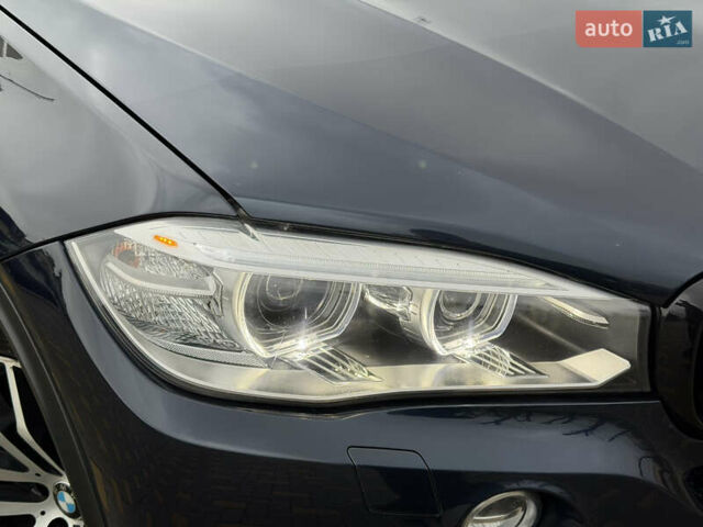 Синій БМВ Х5, об'ємом двигуна 2.98 л та пробігом 203 тис. км за 17500 $, фото 6 на Automoto.ua