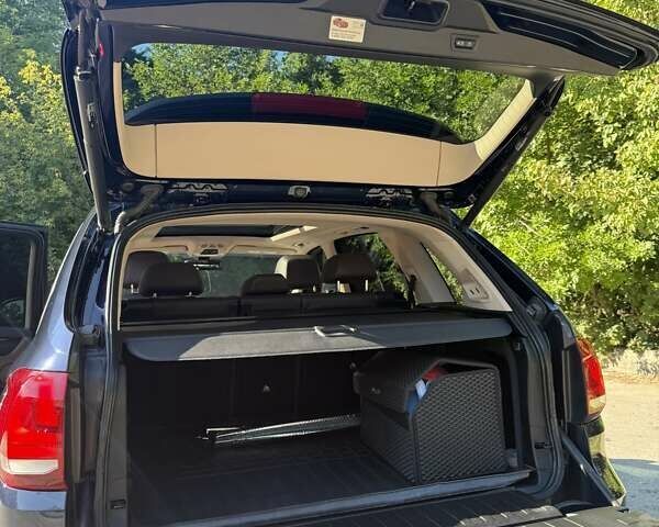 Синій БМВ Х5, об'ємом двигуна 3 л та пробігом 221 тис. км за 30000 $, фото 7 на Automoto.ua