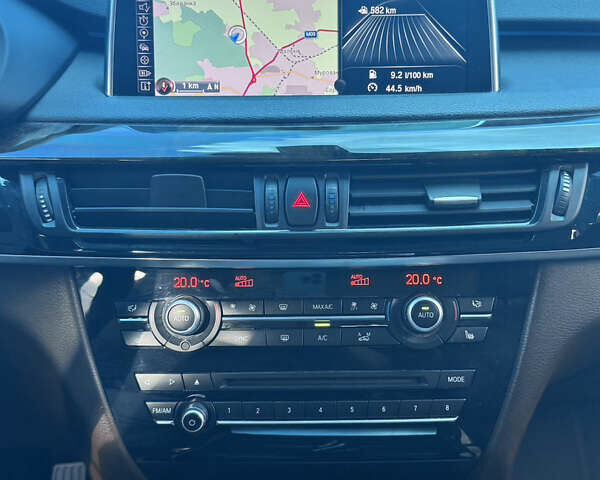 Синий БМВ Х5, объемом двигателя 2.99 л и пробегом 181 тыс. км за 25000 $, фото 15 на Automoto.ua