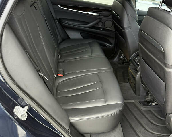 Синий БМВ Х5, объемом двигателя 3 л и пробегом 250 тыс. км за 24900 $, фото 8 на Automoto.ua