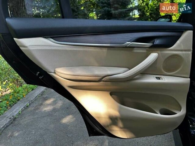 Синій БМВ Х5, об'ємом двигуна 3 л та пробігом 222 тис. км за 30990 $, фото 24 на Automoto.ua