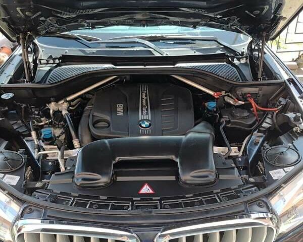 Синий БМВ Х5, объемом двигателя 3 л и пробегом 263 тыс. км за 23800 $, фото 65 на Automoto.ua