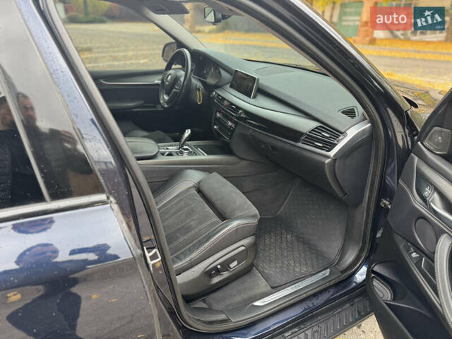 Синій БМВ Х5, об'ємом двигуна 2.99 л та пробігом 206 тис. км за 23400 $, фото 17 на Automoto.ua