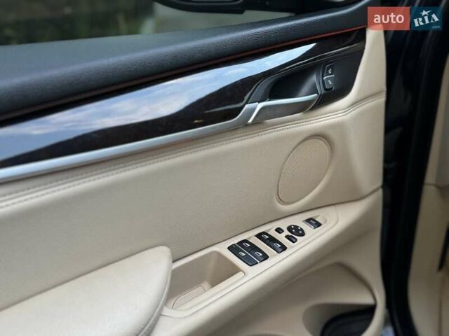 Синій БМВ Х5, об'ємом двигуна 2.99 л та пробігом 276 тис. км за 24900 $, фото 54 на Automoto.ua