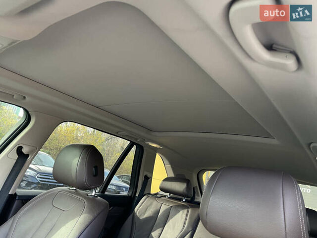 Синий БМВ Х5, объемом двигателя 2.99 л и пробегом 258 тыс. км за 21000 $, фото 6 на Automoto.ua