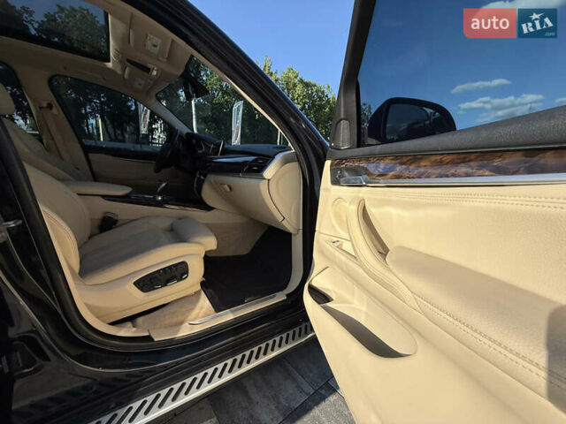 Синий БМВ Х5, объемом двигателя 2.98 л и пробегом 226 тыс. км за 20000 $, фото 27 на Automoto.ua