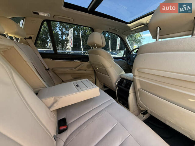 Синий БМВ Х5, объемом двигателя 2.98 л и пробегом 226 тыс. км за 20000 $, фото 26 на Automoto.ua