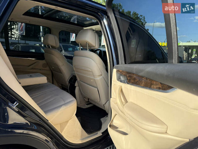 Синий БМВ Х5, объемом двигателя 2.98 л и пробегом 226 тыс. км за 20000 $, фото 25 на Automoto.ua