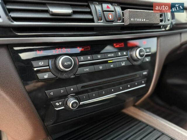 Синий БМВ Х5, объемом двигателя 2.99 л и пробегом 247 тыс. км за 35000 $, фото 95 на Automoto.ua