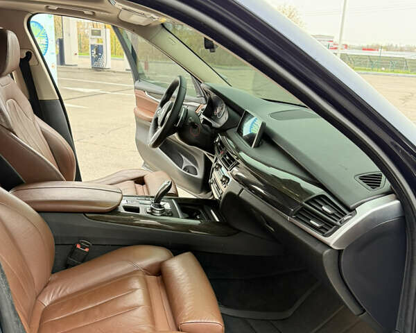 Синий БМВ Х5, объемом двигателя 3 л и пробегом 215 тыс. км за 21000 $, фото 24 на Automoto.ua