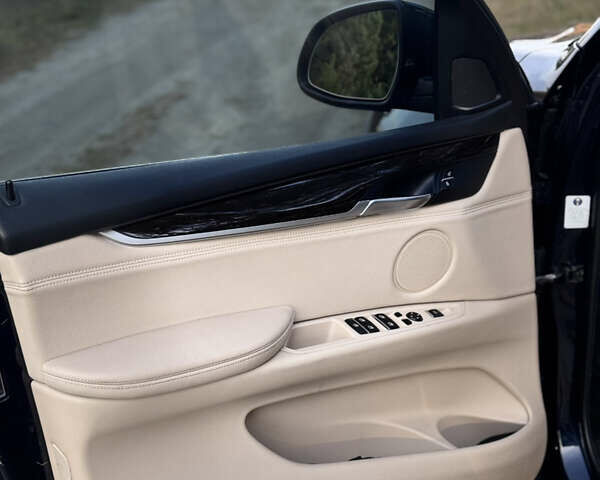 Синий БМВ Х5, объемом двигателя 2.99 л и пробегом 306 тыс. км за 23500 $, фото 9 на Automoto.ua