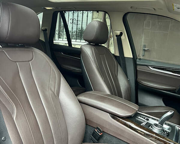 Синий БМВ Х5, объемом двигателя 2.98 л и пробегом 249 тыс. км за 18500 $, фото 35 на Automoto.ua