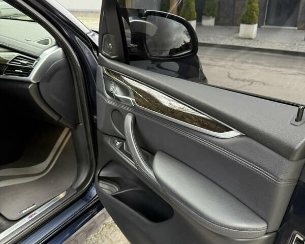 Синий БМВ Х5, объемом двигателя 2.98 л и пробегом 180 тыс. км за 24000 $, фото 24 на Automoto.ua