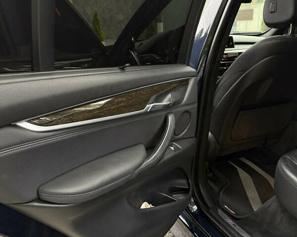 Синий БМВ Х5, объемом двигателя 2.98 л и пробегом 180 тыс. км за 24000 $, фото 19 на Automoto.ua