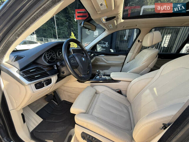 Синий БМВ Х5, объемом двигателя 2.98 л и пробегом 226 тыс. км за 20000 $, фото 18 на Automoto.ua