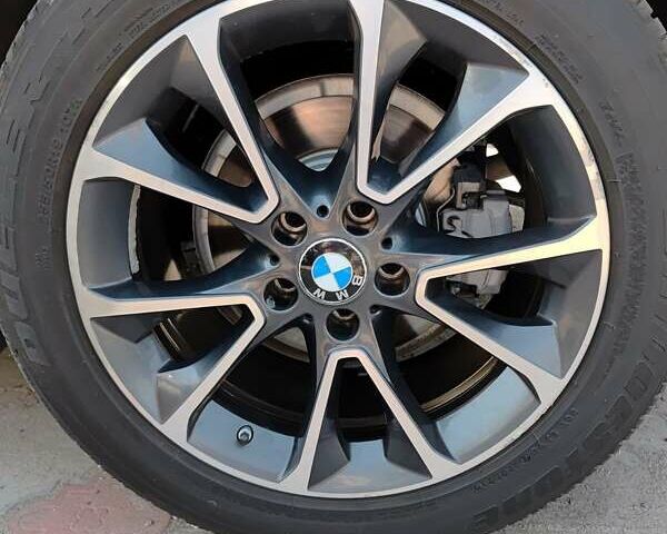 Синий БМВ Х5, объемом двигателя 3 л и пробегом 263 тыс. км за 23800 $, фото 68 на Automoto.ua