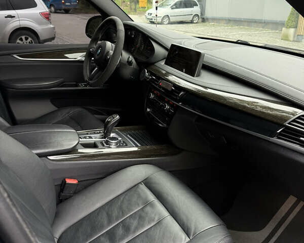 Синий БМВ Х5, объемом двигателя 2.98 л и пробегом 180 тыс. км за 24000 $, фото 23 на Automoto.ua