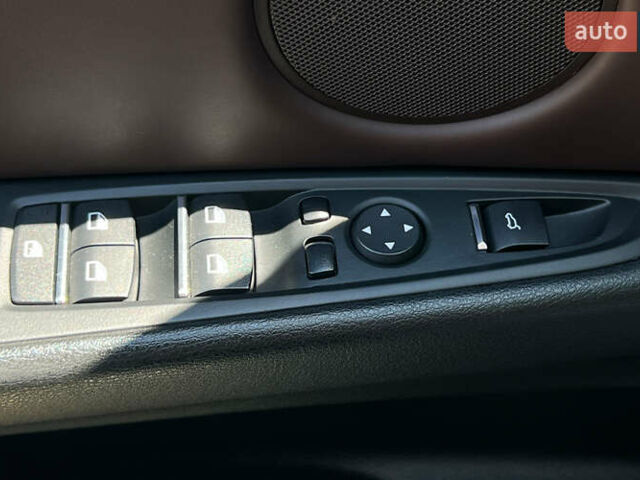 Синий БМВ Х5, объемом двигателя 3 л и пробегом 120 тыс. км за 35750 $, фото 14 на Automoto.ua